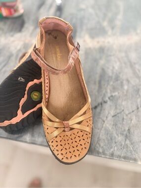 Mary Jane Women's Tan and Pink Perforated Ballet Flat
